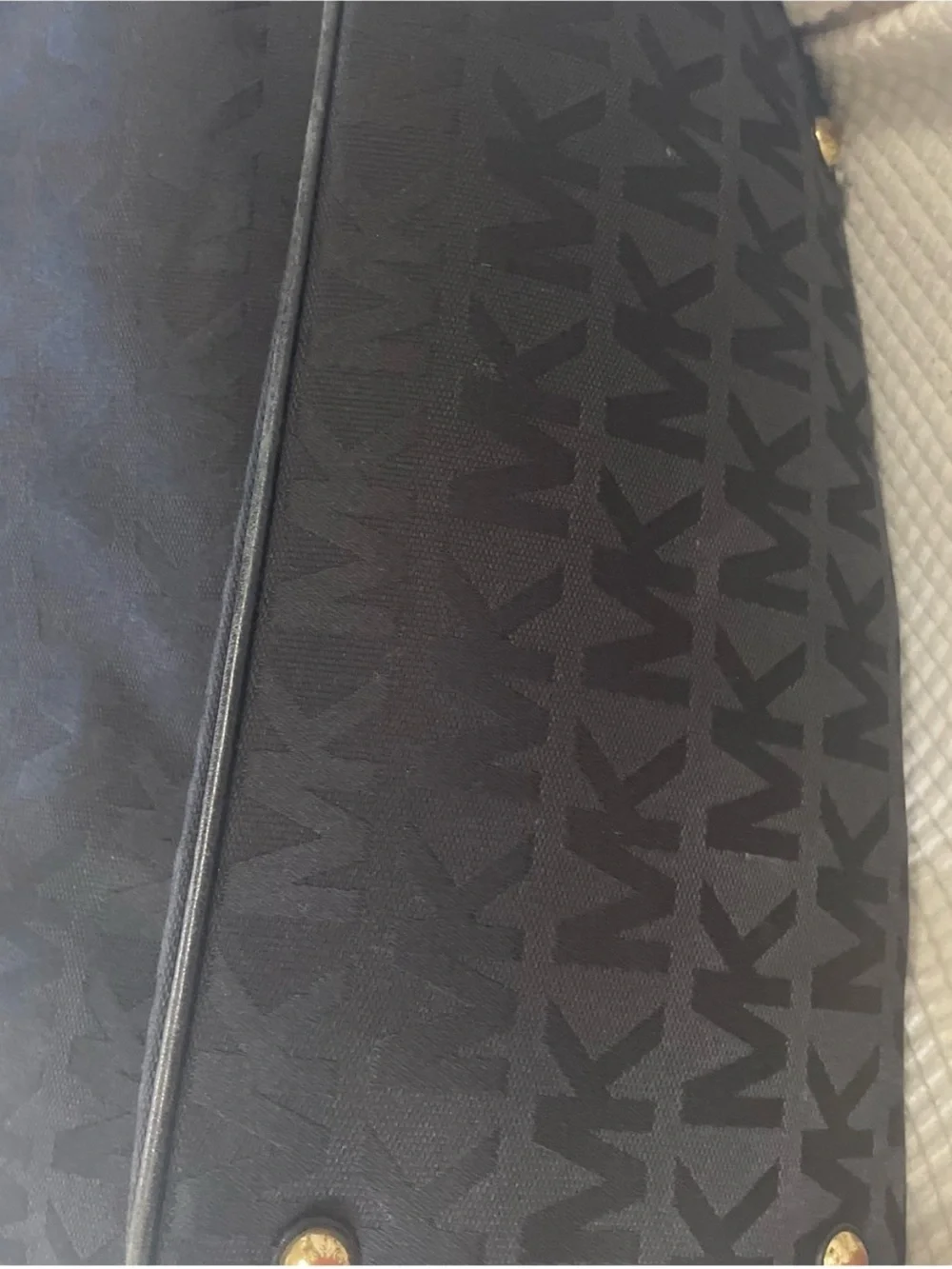 Michael Kors Black MK Logo Shoulder Tote with Gold Hardware. Like New💕💕